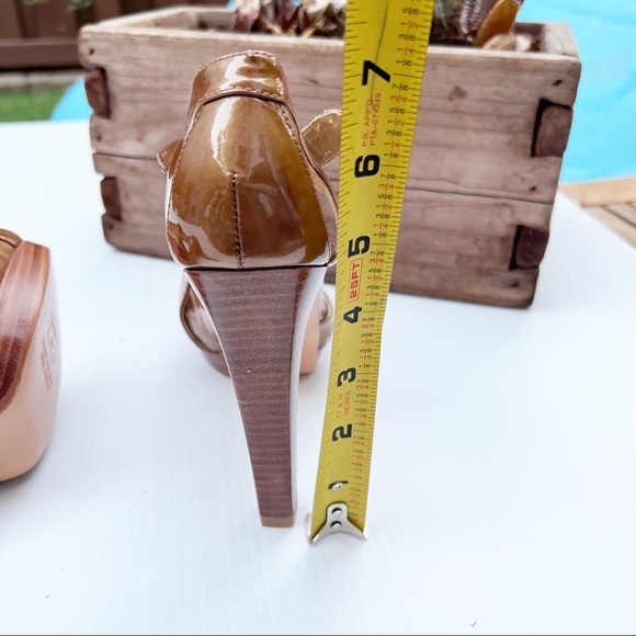 Stuart Weitzman- NEW Platform Leather Heels Size 7 - Picture 7 of 8